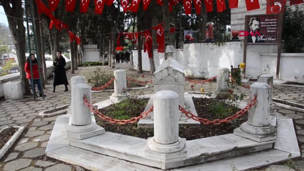 Namık Kemal Mezarı